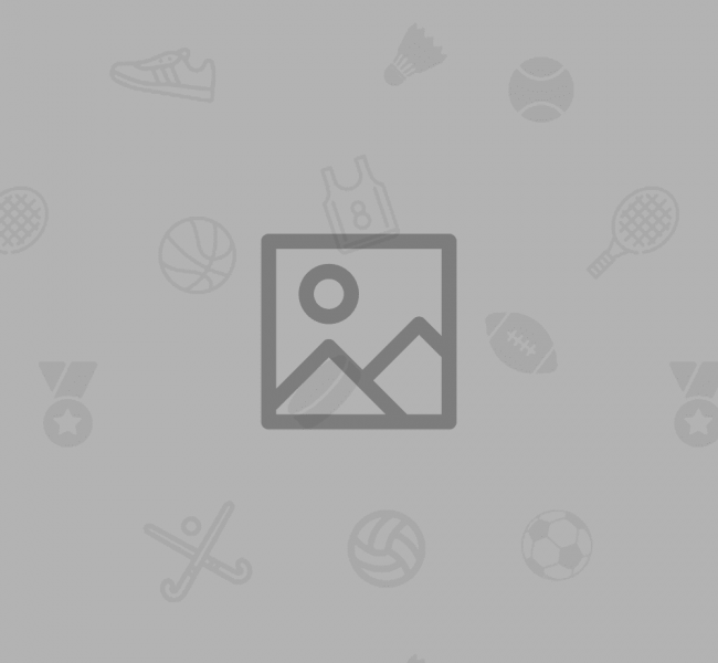 Classix 800mm Bi-fold Door - Chrome Classix 800mm Bi-fold Door - Chrome